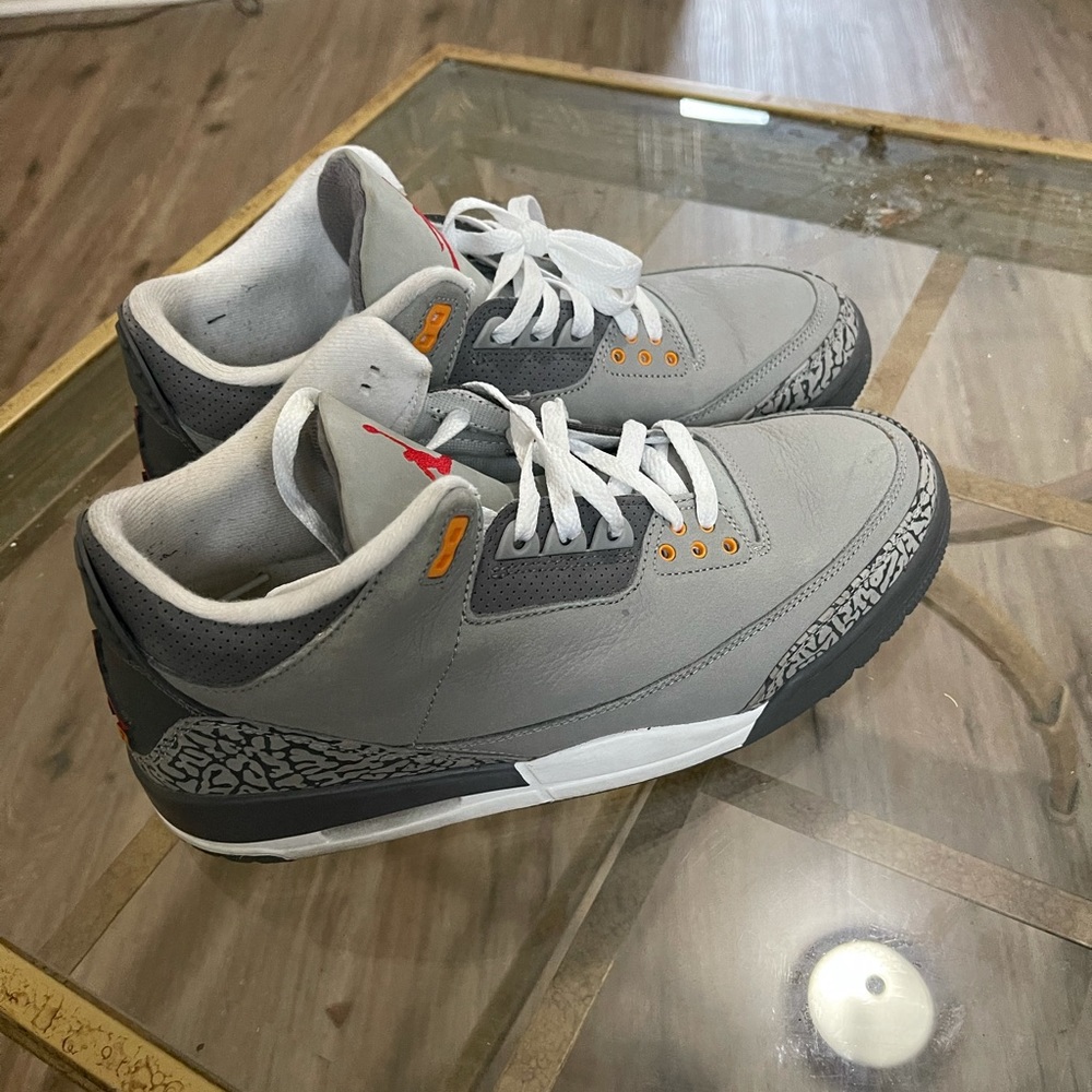 Jordan 3 - Picture 2 of 3